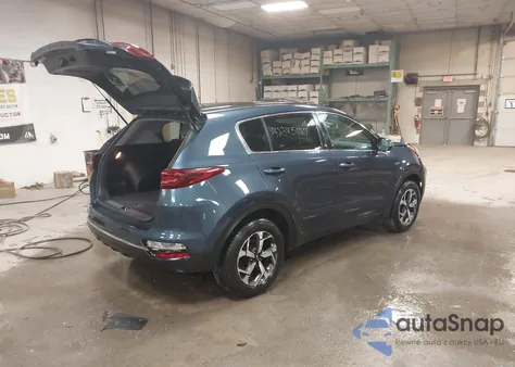 2020 Kia Sportage Lx z USA, uszkodzony, nr VIN KNDPMCAC9L7642533